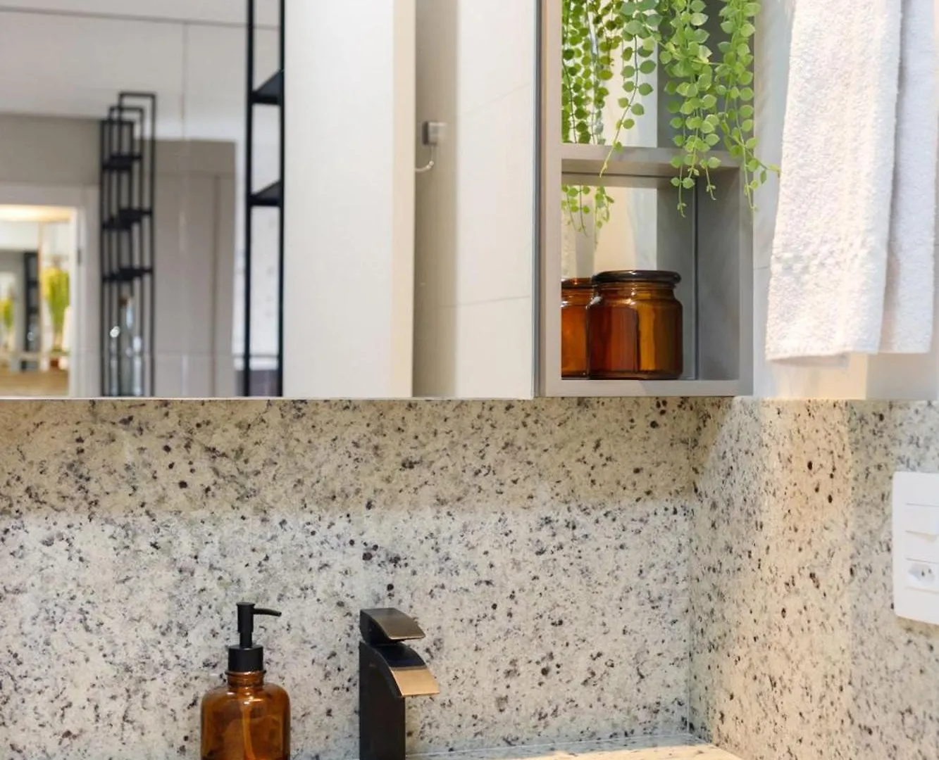 아파트 Studio 4 Ed. Milano_Vista Mar_Anexo Patio Milano Florianópolis 브라질